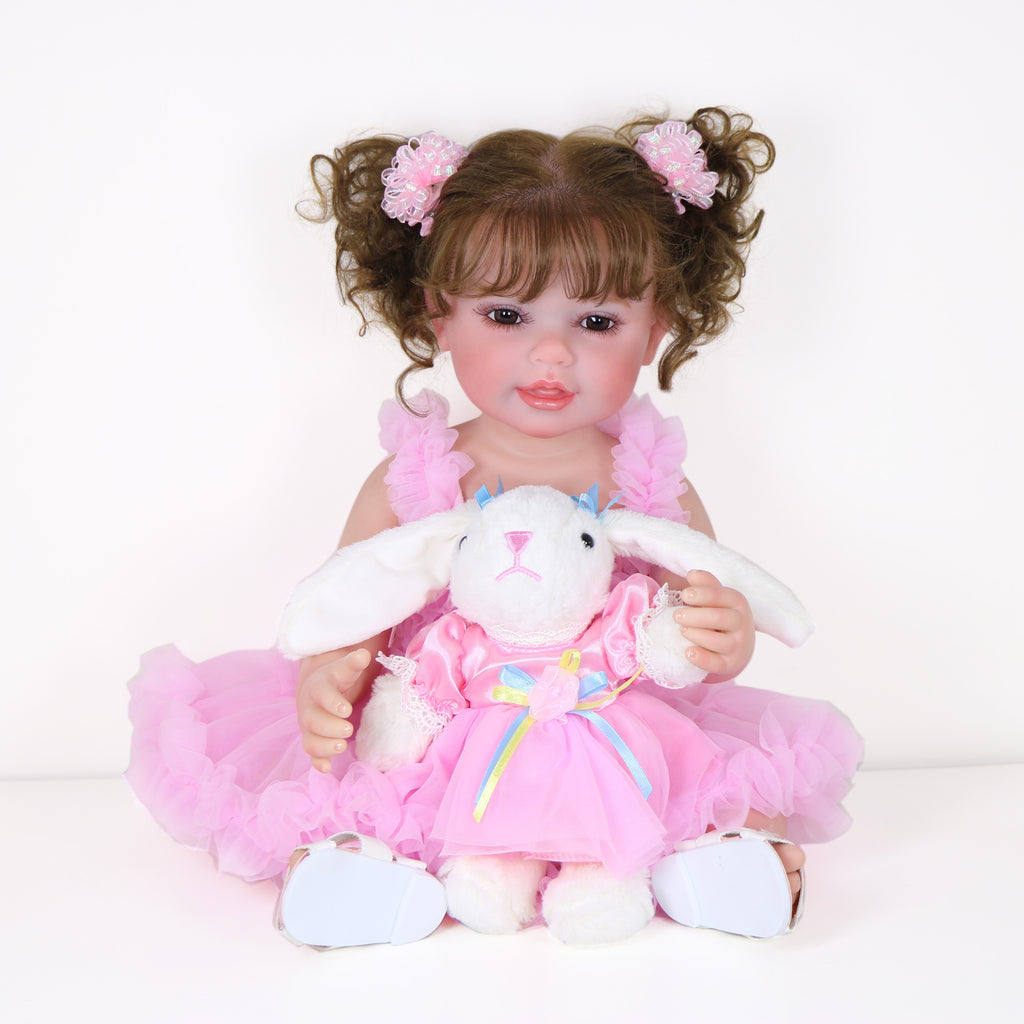 Poup¨¦e Reborn de 22 pouces - Mouvement joyeux avec un visage peint 3D, un corps en vinyle souple et des cheveux racin¨¦s, accompagn¨¦ d'un petit lapin en peluche, parfait pour des cadeaux de No?l, d'Halloween ou de Thanksgiving.