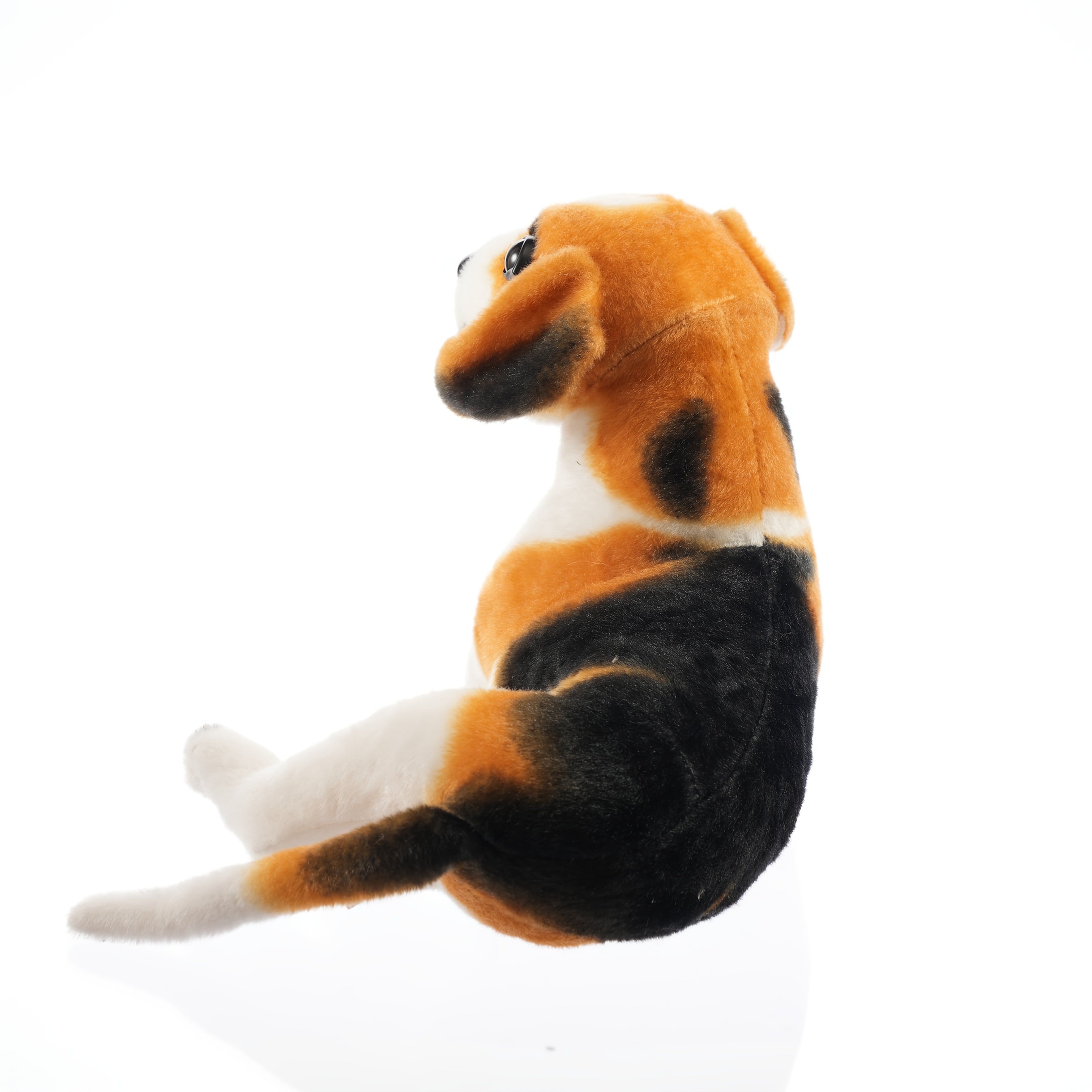 Un jouet en peluche r¨¦aliste d'un chien beagle, figurine de chien r¨¦aliste, adapt¨¦ pour la d¨¦coration de la chambre et les cadeaux de vacances.