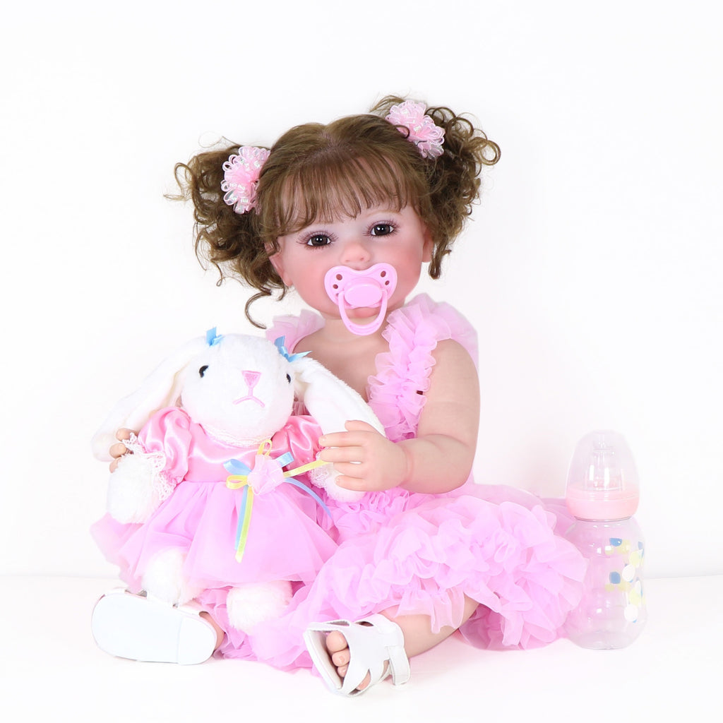 Poup¨¦e Reborn de 22 pouces - Mouvement joyeux avec un visage peint 3D, un corps en vinyle souple et des cheveux racin¨¦s, accompagn¨¦ d'un petit lapin en peluche, parfait pour des cadeaux de No?l, d'Halloween ou de Thanksgiving.