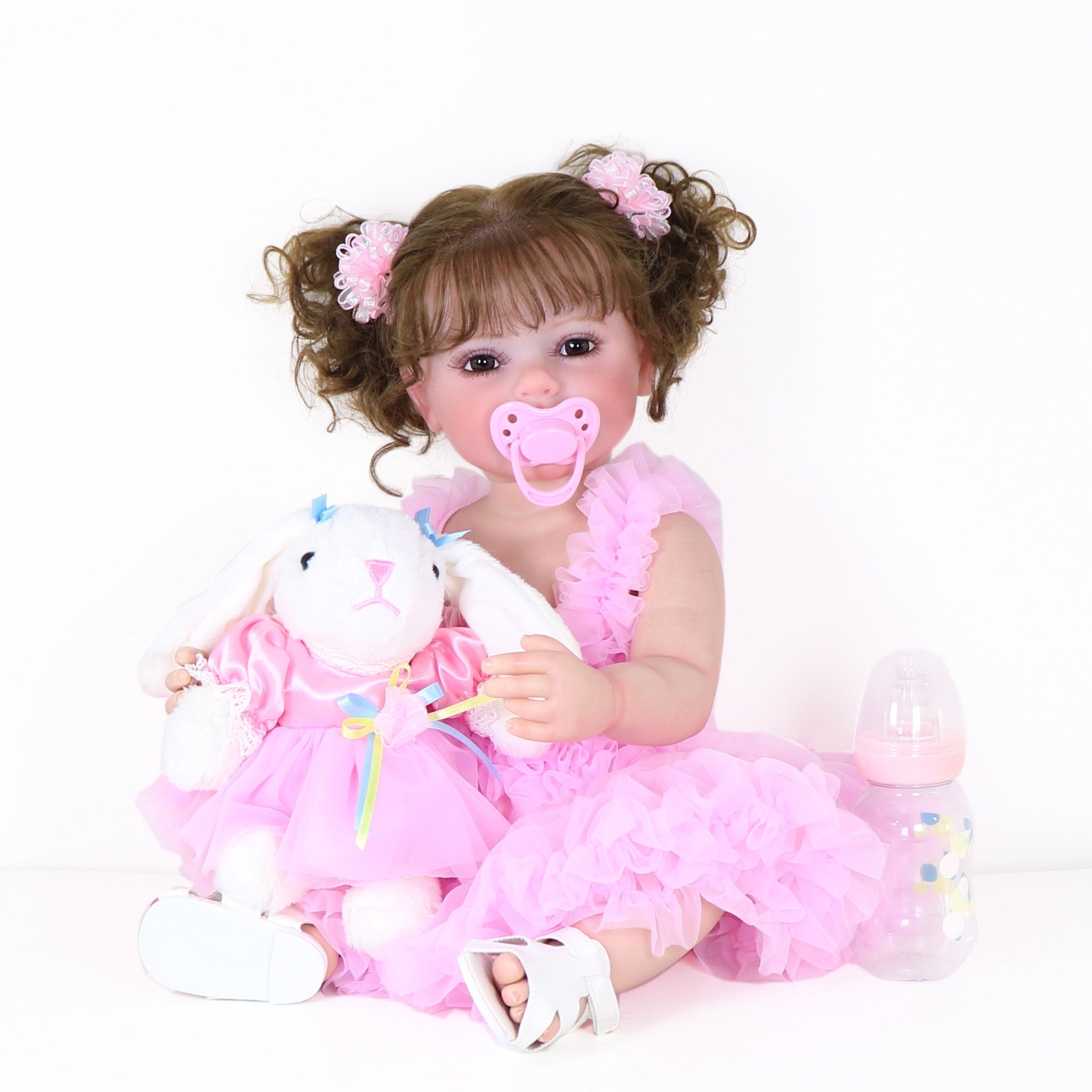 Poup¨¦e Reborn de 22 pouces - Mouvement joyeux avec un visage peint 3D, un corps en vinyle souple et des cheveux racin¨¦s, accompagn¨¦ d'un petit lapin en peluche, parfait pour des cadeaux de No?l, d'Halloween ou de Thanksgiving.