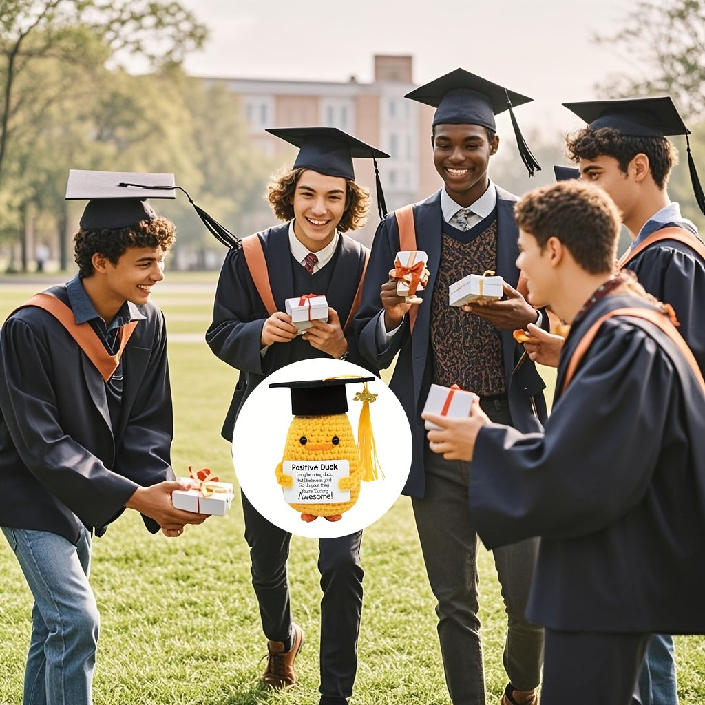 2025 Cadeau de Dipl?mation - Canard Mignon avec Toque et Carte, Pr¨¦sent Unique Tiss¨¦ ¨¤ la Main Parfait pour les ¨¦tudiantes Universitaires, Id¨¦al pour les F¨ºtes de Remise des Dipl?mes